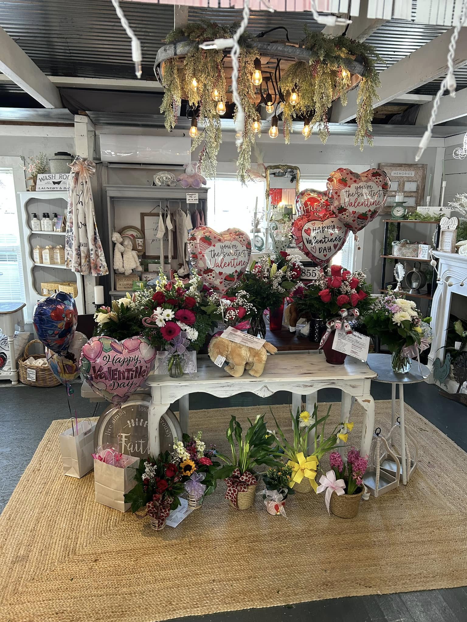 Crafty Charm Cottage Florist & Gifts